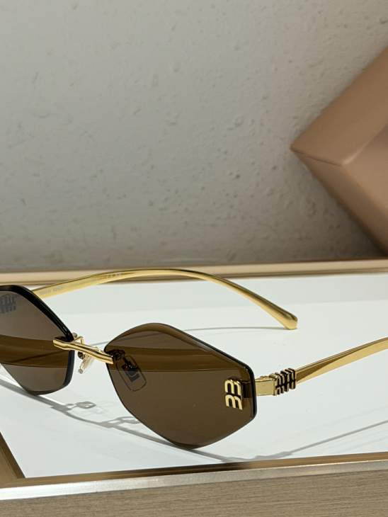Picture of Miu Miu Sunglasses _SKUfw80236043fw
